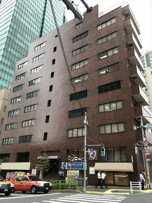 05落合麻布台ビル外壁タイル落下防止工法